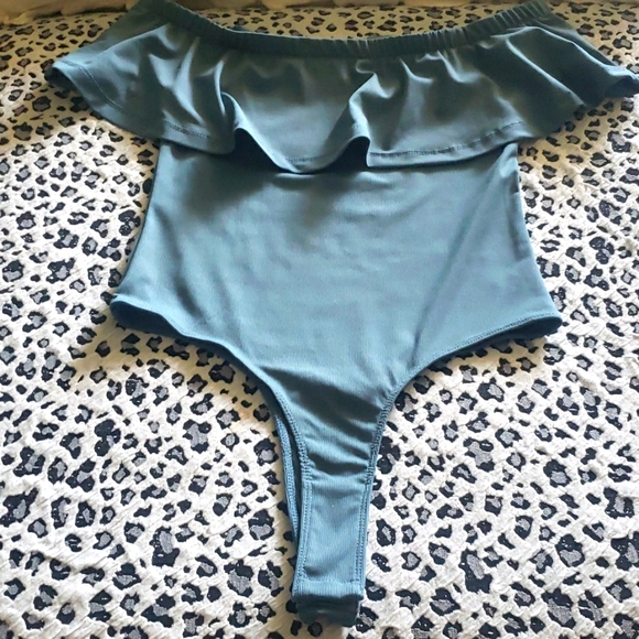 Guess top small sice color bluish☆ - Picture 4 of 7